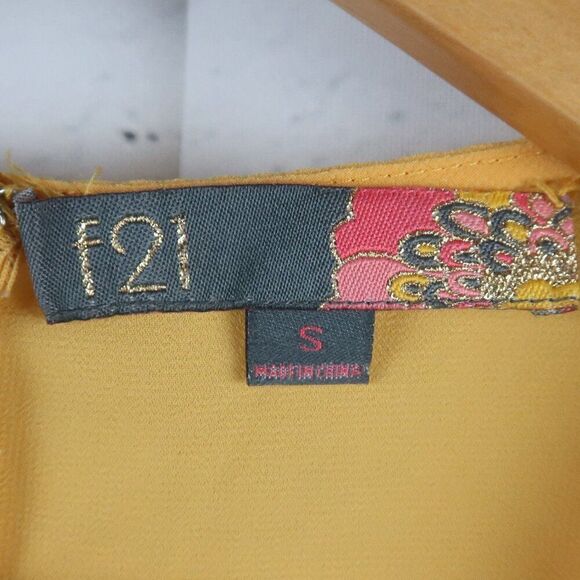 F21 YELLOW ORANGE SLEEVELESS ROUND NECK LAYER TOP SIZE SMALL - Picture 2 of 5